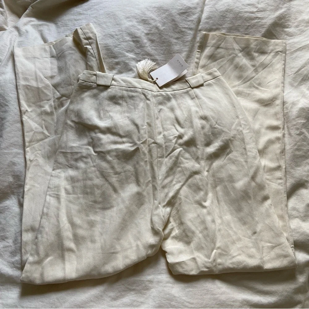 Doen Cream High-Waist Wide Leg Trousers - Picture 3 of 7